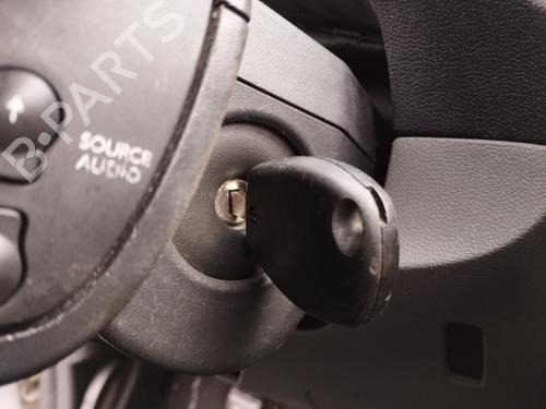 Used Ignition barrel RENAULT CLIO III (BR0/1, CR0/1) 1.2 16V (BR02, BR0J, BR11, CR02, CR0J, CR11) (75 hp) 30774051