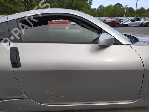 Used Right front door NISSAN 350Z Coupe (Z33) 3.5 (AAZ33) (280 hp) 27084006