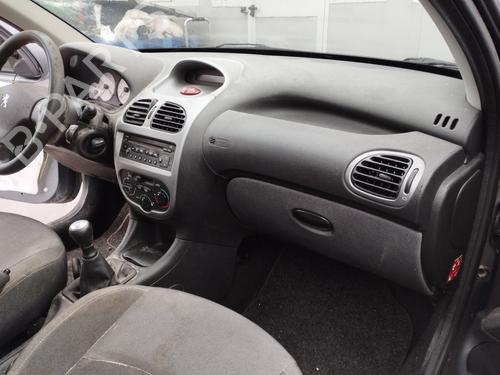 Armaturenbrett PEUGEOT 206 Hatchback (2A/C) 1.4 i | BP30752983C46