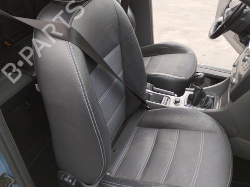 Sæde højre fortil FORD FOCUS II Turnier (DA_, FFS, DS) 1.8 TDCi (115 hp) 27041033