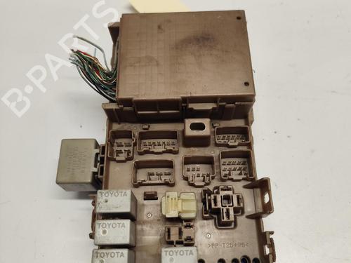 Used Fuse box Fuse box TOYOTA COROLLA Estate (_E12_) 2.0 D-4D (CDE120_, CDE120R) (116 hp) 40251054 40251054