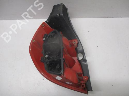 Used Right taillight RENAULT CLIO III (BR0/1, CR0/1) 1.5 dCi (BR17, CR17) (86 hp) 27076052