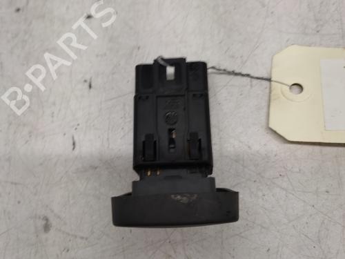 Used Warning switch Warning switch RENAULT CLIO I (B/C57_, 5/357_) [1990-1999] 36249363 36249363