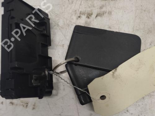Used Card reader Card reader RENAULT SCÉNIC II (JM0/1_) [2003-2010] 33545055 33545055
