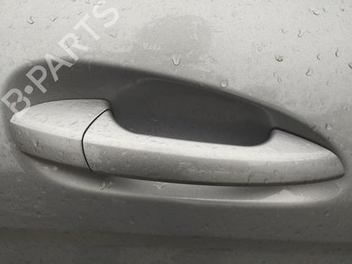front-right-exterior-door-handle-mercedes-benz-c-class-w204-2007-2008-2009-2010-2011-2012-2013-2014-2015-32108669 main image