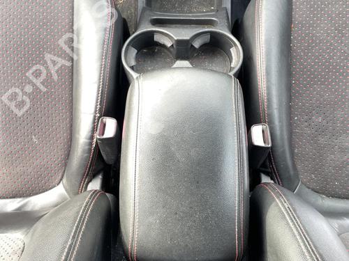 Used Middle console Middle console KIA CARENS III MPV (UN) 2.0 CRDi 140 (140 hp) 27062632 27062632