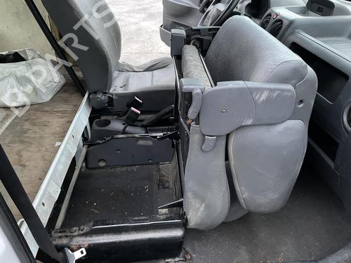 Used Right front seat Right front seat CITROËN BERLINGO / BERLINGO FIRST Box Body/MPV (M_) 1.9 D 70 (MBWJZ, MCWJZ) (69 hp) 27068188 27068188