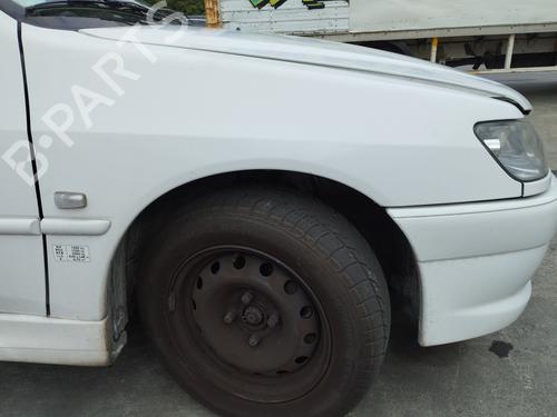 Used Right front fenders PEUGEOT 306 Hatchback (7A, 7C, N3, N5) 1.9 D (69 hp) 27317405