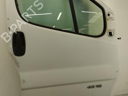 Used Right front door RENAULT TRAFIC II Bus (JL) 2.0 dCi 90 (JL00, JL01, JL0H, JL0M, JL0P, JL0S) (90 hp) 27048679