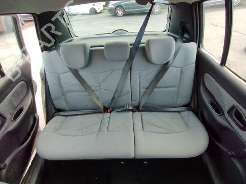 Used Headrest RENAULT CLIO II (BB_, CB_) 1.5 dCi (B/CB07) (65 hp) 30109801