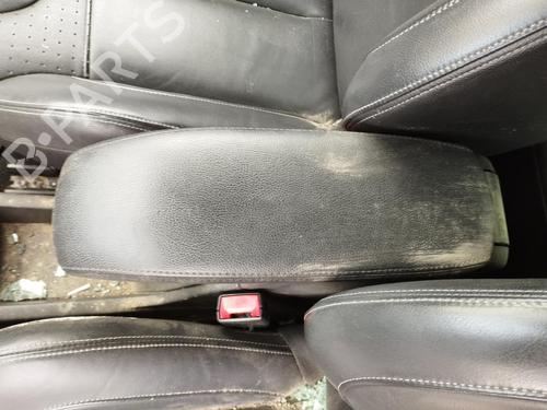 armrest-center-console-citroen-ds3-convertible-2013-2014-2015-27049928 main image