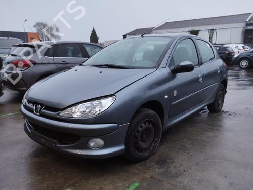 Used Subframe PEUGEOT 206 Hatchback (2A/C) 1.4 i (75 hp) 30752997