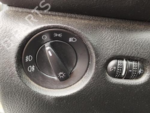 Hovedlysbryter VW PASSAT B5 (3B2) 1.9 TDI (110 hp) 27071442