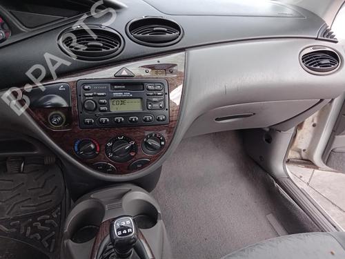 Used Glove box FORD FOCUS I Turnier (DNW) 1.8 Turbo DI / TDDi (90 hp) 27069242