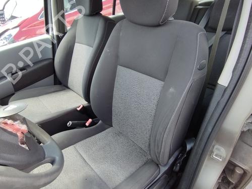 Fotel przedni lewy RENAULT MODUS / GRAND MODUS (F/JP0_) 1.2 (JP0C, JP0K, FP0C, FP0K, FP0P, JP0P, JP0T) 8201033666