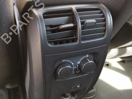 Console centrale Console centrale RENAULT VEL SATIS (BJ0_) 2.0 dCi (BJ03) (150 hp) 39697556 39697556