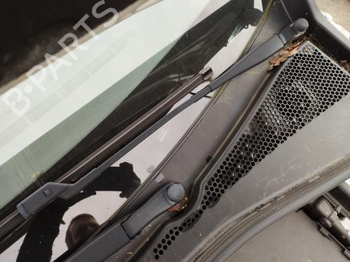 front-windshield-wiper-arm-citroen-c3-iii-sx-2016-33544591 main image