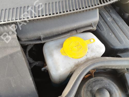 Used Windscreen washer tank Windscreen washer tank OPEL CORSA C (X01) 1.3 CDTI (F08, F68) (70 hp) 33544532 33544532