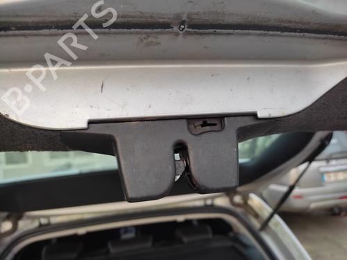 Used Tailgate lock Tailgate lock RENAULT LAGUNA III Grandtour (KT0/1) 2.0 dCi (KT01, KT08, KT09, KT0K, KT12, KT1D, KT1W) (150 hp) 27067359 27067359