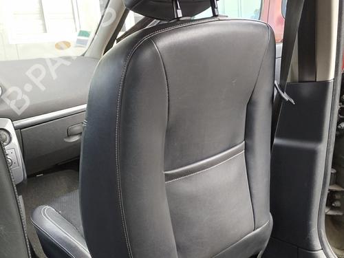 Used Right front seat Right front seat RENAULT CLIO III (BR0/1, CR0/1) 1.5 dCi (BR17, CR17) (86 hp) 32668660 32668660