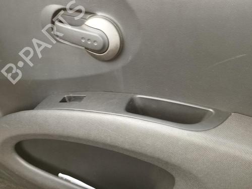 Used Front right interior door handle NISSAN MICRA III (K12) 1.2 16V (80 hp) 27068828