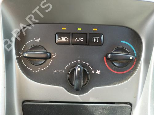 climate-control-peugeot-307-break-3e-2002-2003-2004-2005-2006-2007-2008-2009-36282166 main image