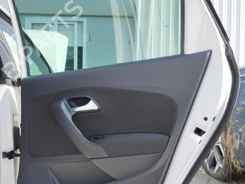 Poignée intérieure arrière droite VW POLO V (6R1, 6C1) 1.2 (70 hp) 28153532