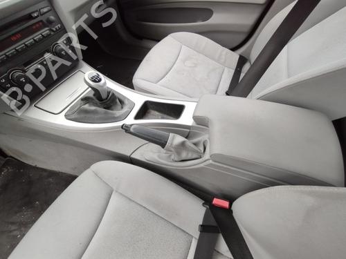 Used Middle console BMW 3 (E90) 320 d (177 hp) 28132796