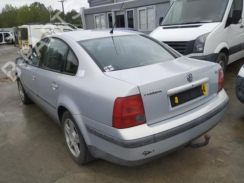 Venstre bak invendig håndtak VW PASSAT B5 (3B2) 1.9 TDI | BP27071450I15 