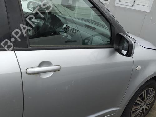 right-front-door-suzuki-swift-iii-mz-ez-2005-27083060 main image
