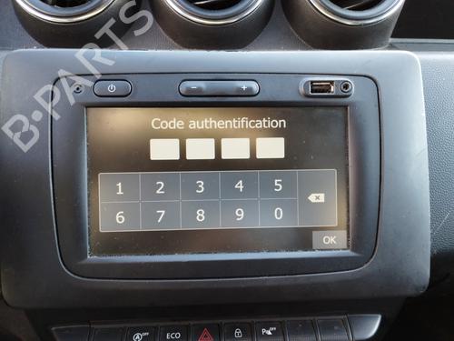 Used Radio DACIA DUSTER (HM_) 1.5 dCi 115 (HMAD) (116 hp) 27084283