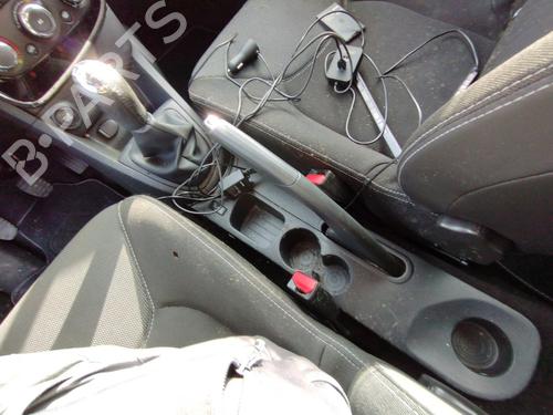 Console centrale Console centrale RENAULT CLIO IV (BH_) 1.5 dCi 75 (75 hp) 34368004 34368004