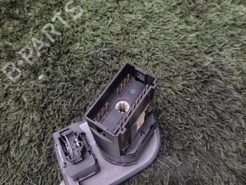 Used Switch Switch SEAT IBIZA IV (6J5, 6P1) 1.6 TDI (105 hp) 27089321 27089321