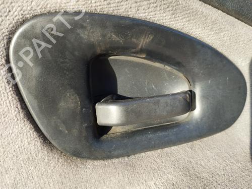 Used Front left interior door handle Front left interior door handle CITROËN SAXO (S0, S1) 1.4 VTS (75 hp) 33544409 33544409