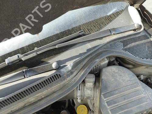 Used Front windshield wiper arm Front windshield wiper arm VW POLO V (6R1, 6C1) 1.6 TDI (90 hp) 39891520 39891520