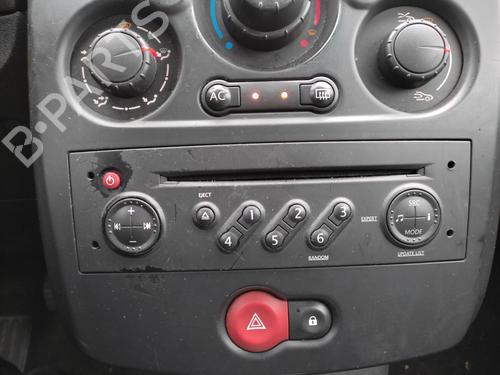 Used Radio RENAULT CLIO III Grandtour (KR0/1_) 1.5 dCi (KR0F) (86 hp) 27052549