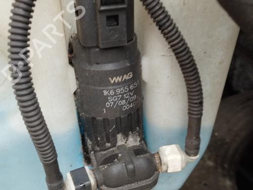 Sprinklervæskepumpe VW GOLF VI (5K1) 2.0 TDI (110 hp) 31659851