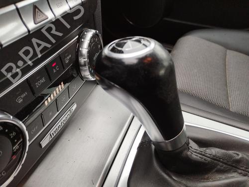 Used Shift knob MERCEDES-BENZ C-CLASS (W204) C 180 CDI (204.000) (120 hp) 32108714
