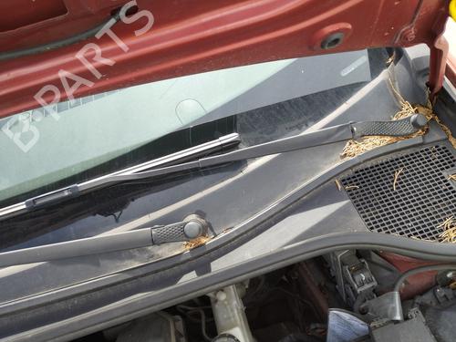 Used Front windshield wiper arm RENAULT CLIO III (BR0/1, CR0/1) 1.2 16V (BR02, BR0J, BR11, CR02, CR0J, CR11) (75 hp) 28545843