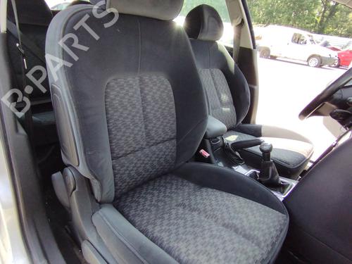 Used Right front seat Right front seat PEUGEOT 407 SW (6E_, 6D_) 1.6 HDi 110 (109 hp) 33442483 33442483