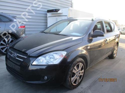 Left front fog light KIA CEE'D SW (ED) 1.6 CRDi 115 | BP27067039C30 - Image 7