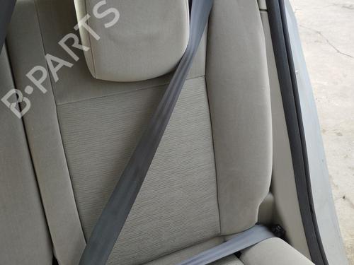 Used Rear left seatbelt RENAULT CLIO III (BR0/1, CR0/1) 1.2 16V (BR0P, CR0P) (101 hp) 31133232