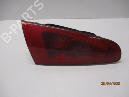 Used Right tailgate light Right tailgate light ALFA ROMEO 147 (937_) 1.9 JTDM 8V (937.AXD1A, 937.AXU1A, 937.BXU1A) (120 hp) 27060996 27060996