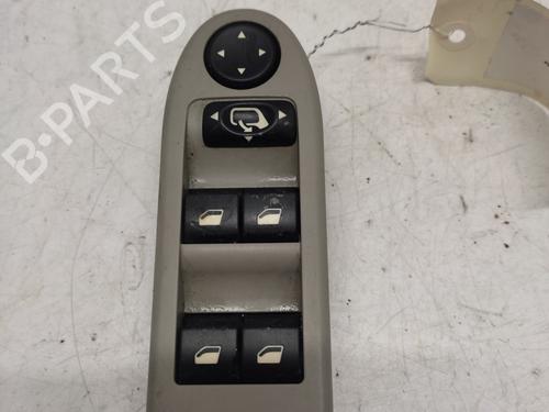 Used Left front window switch Left front window switch CITROËN C5 II (RC_) 2.0 HDi (RCRHRH) (136 hp) 32777537 32777537