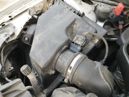 Luftmassemåler BMW 1 (E87) 118 d (143 hp) 30099516
