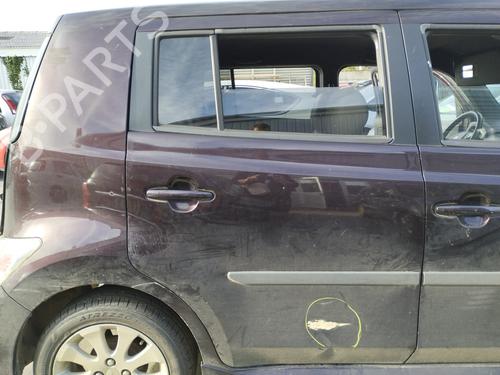 right-rear-door-daihatsu-materia-m4_-2006-38871778 main image