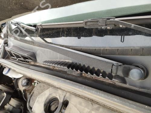Used Front windshield wiper arm CITROËN C3 Picasso (SH_) 1.6 HDI 90 (92 hp) 30458300