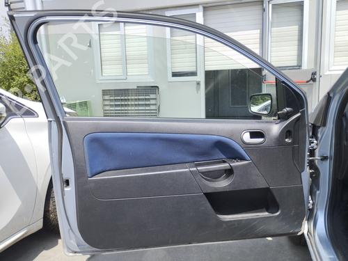 Serrure avant gauche FORD FIESTA V (JH_, JD_) 1.3 (69 hp) 27042071