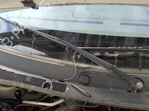 front-windshield-wiper-arm-renault-master-iii-van-fv-2010-33650987 main image
