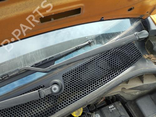 Used Front windshield wiper arm PEUGEOT 1007 (KM_) 1.4 HDi (68 hp) 28277290
